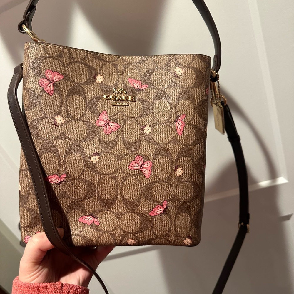 Coach small bucket bag 🩷